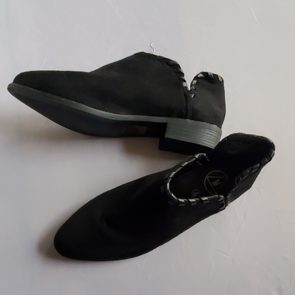 Black booties